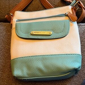 Stone Mountain Accessories Aqua and Cream Crossbody Bag